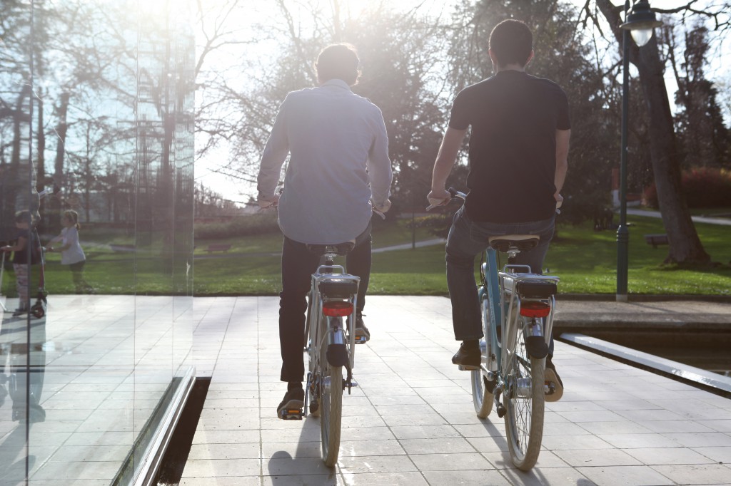 Se rendre aubureau à vélo, des aides en test